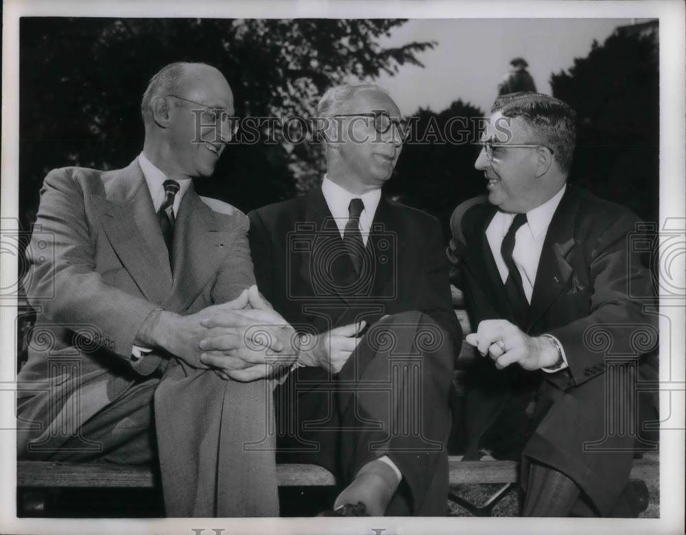 1952 Press Photo Meetingof Mayors, Bert Dixon,F Jonas &amp; JJ Nichols - nea35033 - Historic Images