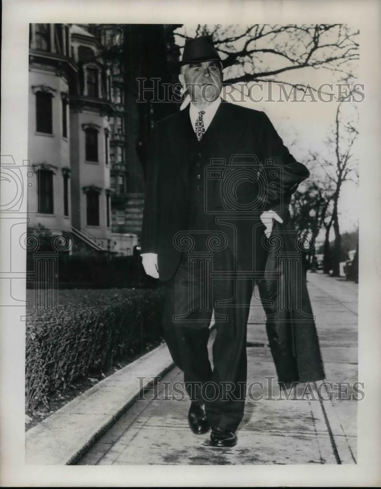 1948 Press Photo Mine Official John Lewis Leaves Negotiations With Coal Miners - Historic Images