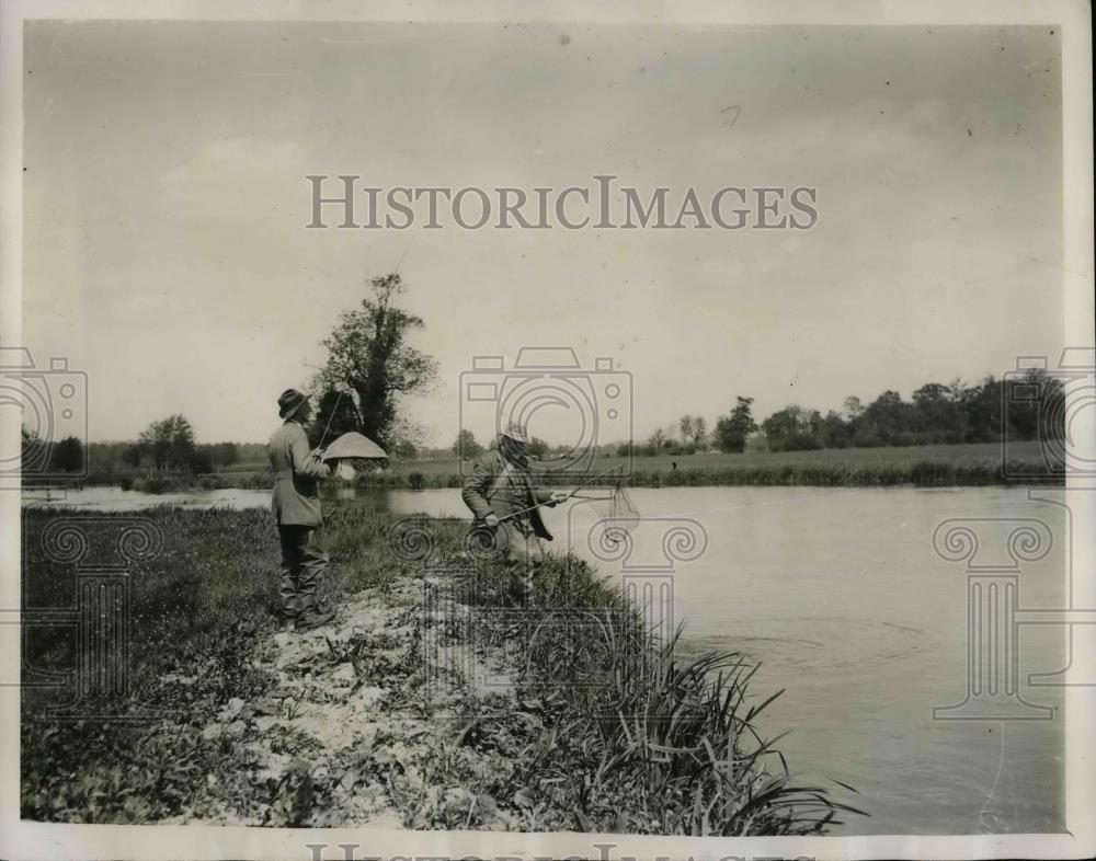 1927 Press Photo Man Catches Fish at Houghton Club - nea40378 - Historic Images