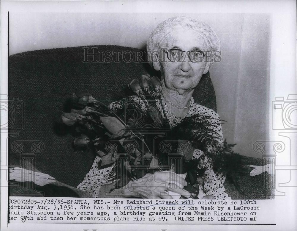 1956 Press Photo Mrs Reinhard Streeck to turn 100 years old in Sparta, Wis. - Historic Images