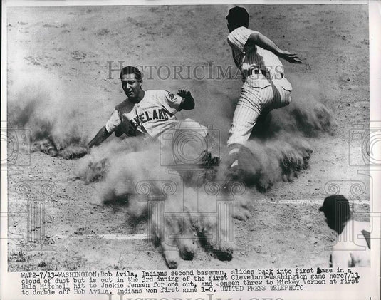 1952 Press Photo Cleveland Indians Bob Avila Getting Tagged Out at First Base - Historic Images
