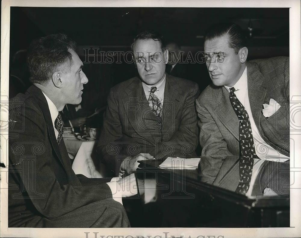 1946 Press Photo Boston Braves President Lou Perini,Ford Frick &amp; R. Carpenter - Historic Images