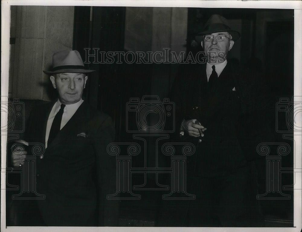 1938 Press Photo Lieut. James F. Lynch, Lieut. William Cassidy - nea36048 - Historic Images