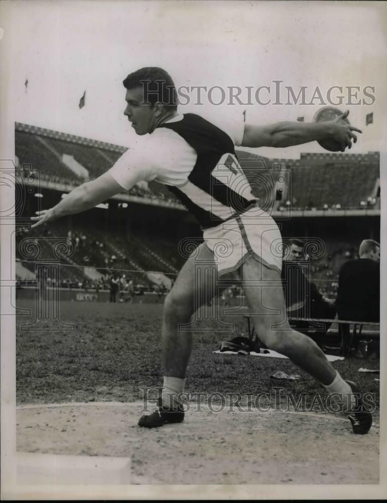 1938 Press Photo Faymondville of Notre Dame Wins Discus Throw - nea40559 - Historic Images