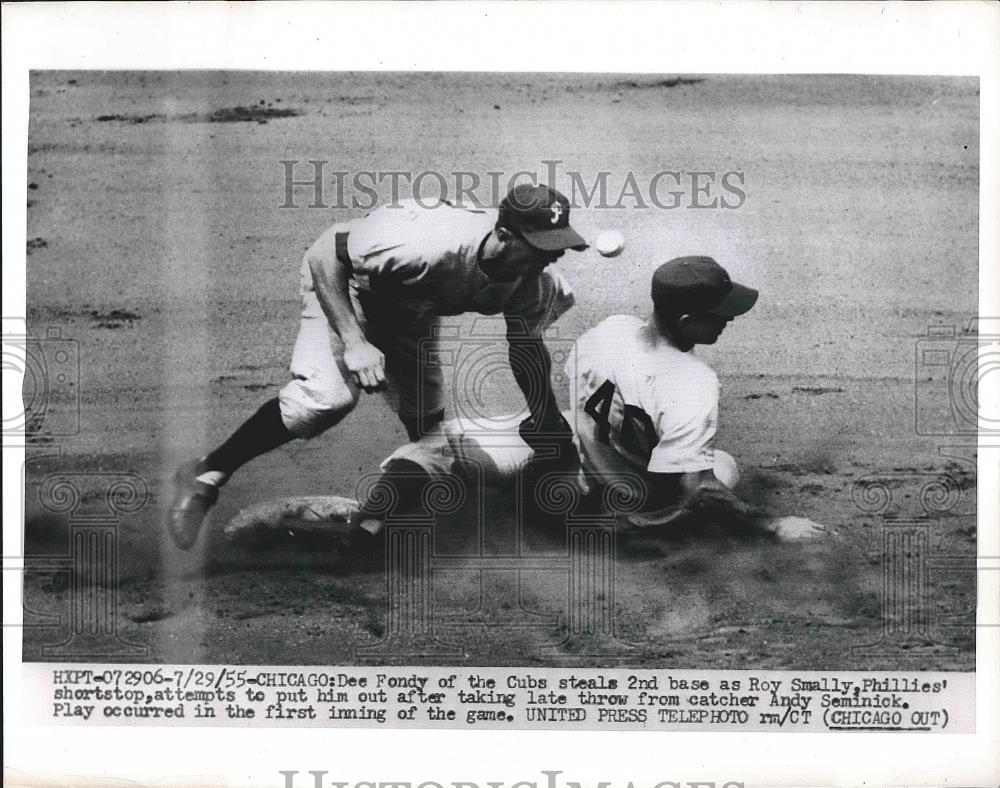 1955 Press Photo Dee Fondy Cubs Steals 2nd Roy Smally Phillies Shortstop MLB - Historic Images