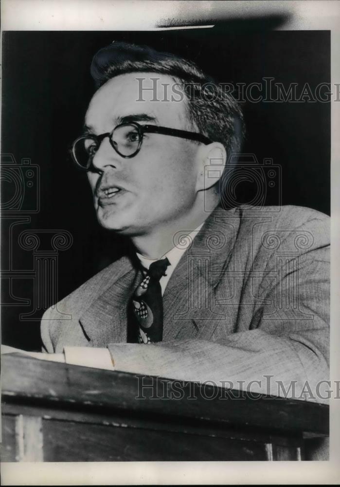 1950 Press Photo Haldor Hanson,State Dept aide in Washington D.C. - nea37940 - Historic Images