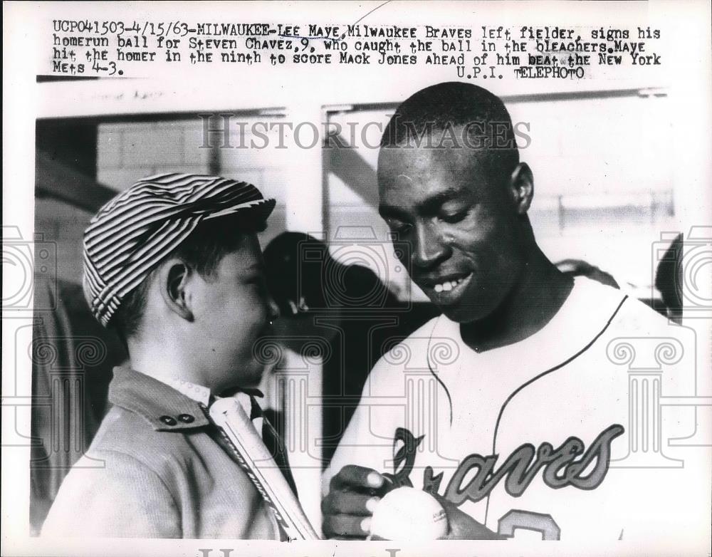 1963 Press Photo Lee Maye Milwaukee Braves Steven Chavez - nea42686 - Historic Images