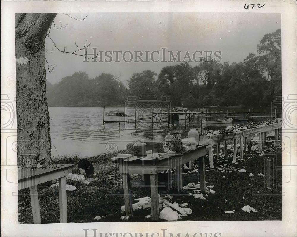 1961 Press Photo Litter At Lakeside Picnic Site After Event - nea35318 - Historic Images