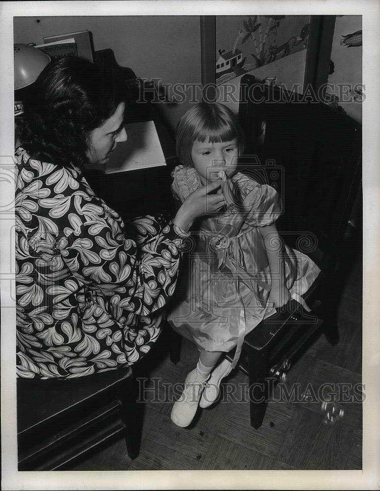 1939 Press Photo Child Undergoes Therapy After Cleft Palate Surgery - nea39211 - Historic Images