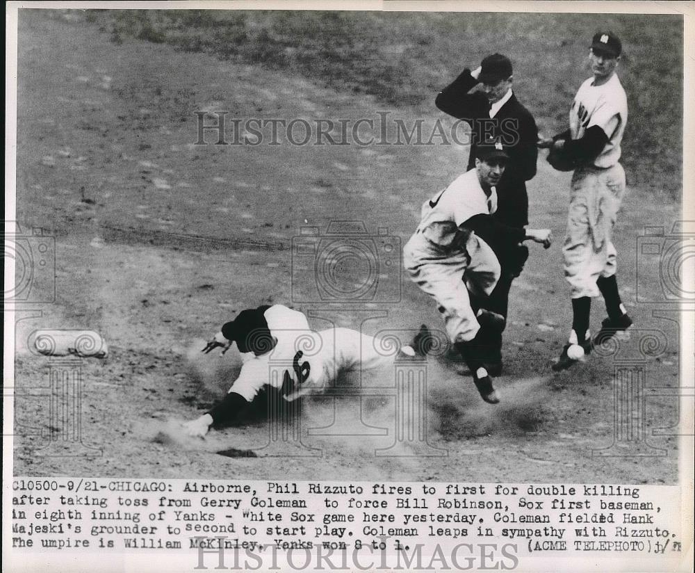 1950 Press Photo Yankees-White Sox Game with Phil Rizzuto, Gerry Coleman - Historic Images
