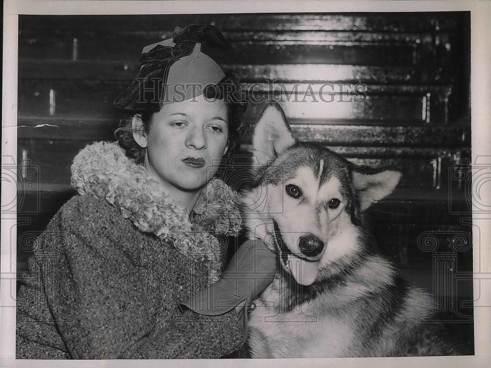 1937 Press Photo Kathryn Bonitz, Siberian Huskie, Westminster Kennel Club Show - Historic Images