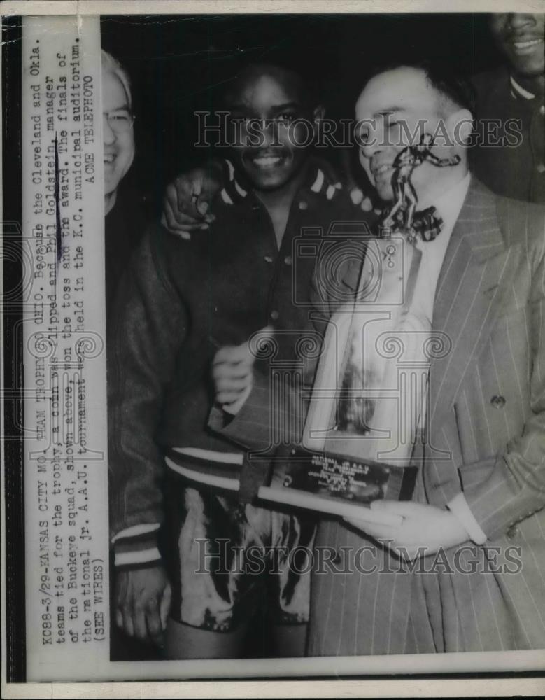1947 Press Photo Phil Goldstein, Manager of Ohio Buckeyes at A.A.U. Tournament - Historic Images