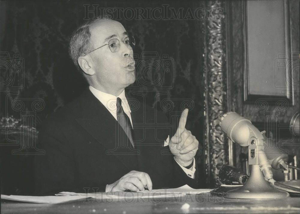 1958 Press Photo French Minister of Finance ,M. Antoine Pinay - Historic Images