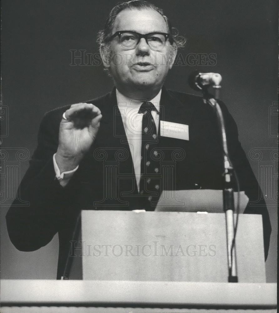 Press Photo Home Secretary, Reginald Maulding - Historic Images