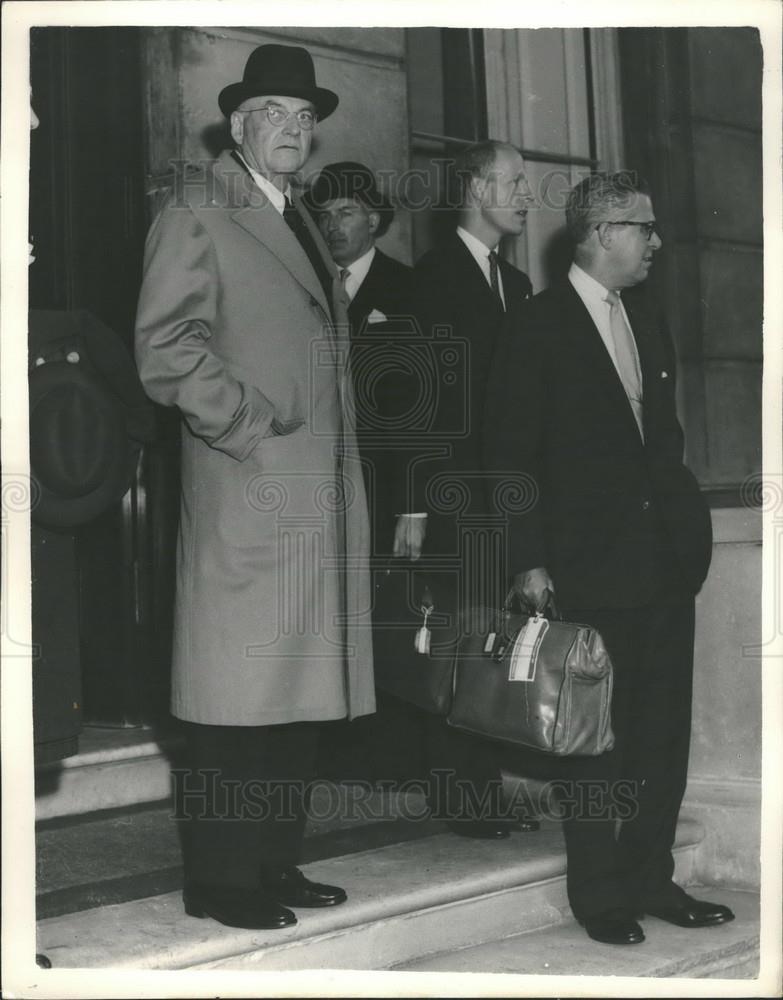 Press Photo John Foster Dulles US Secretary of State Leaves Lancaster House - Historic Images
