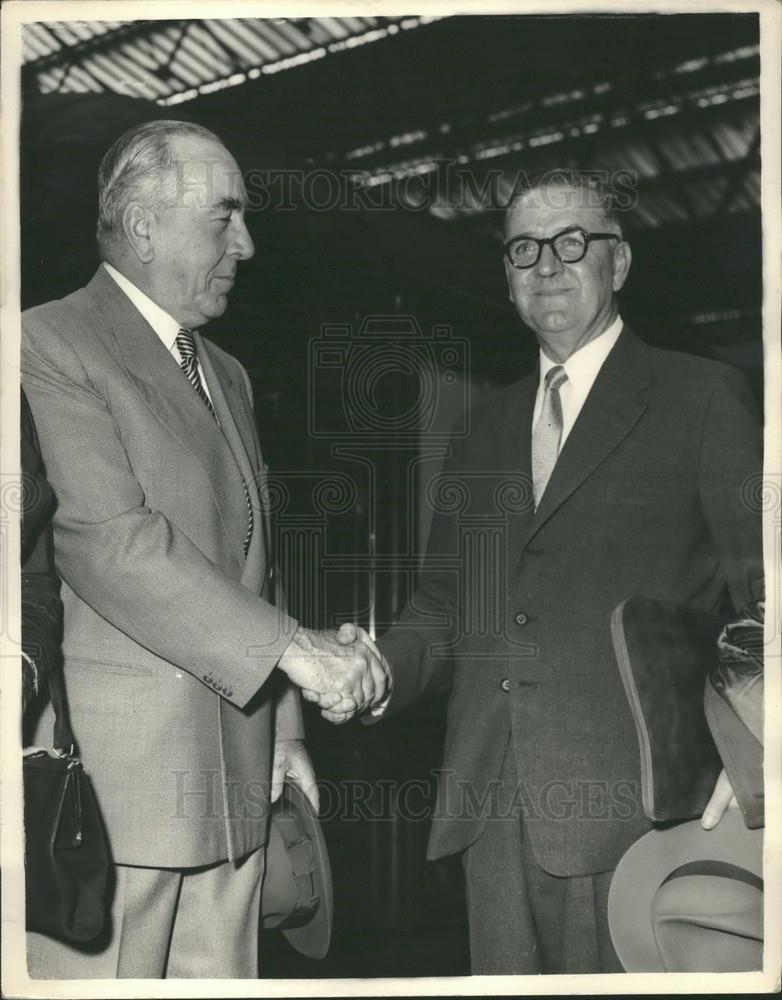 1957 Press Photo Australian High CommissionerSir Philip McBride - Historic Images