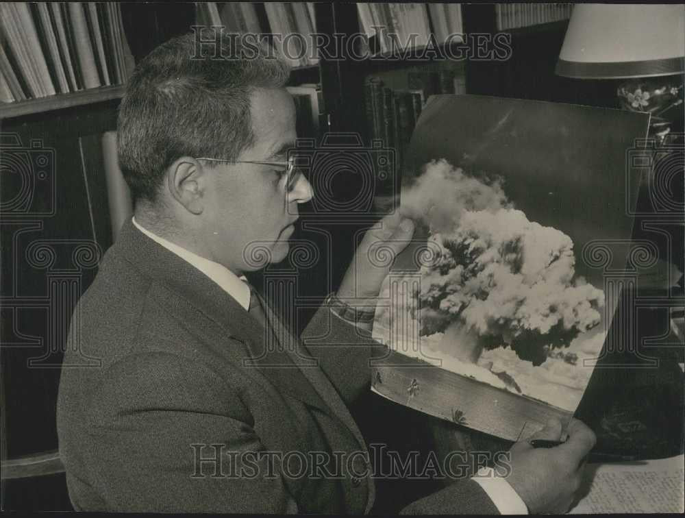 1965 Press Photo Jean Pignero Teacher New Candidate French Presidency France - Historic Images