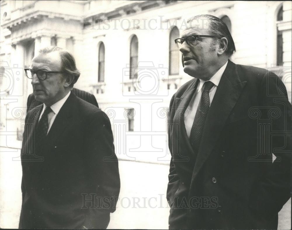 1972 Press Photo Lord Carrington & Reginald Maudling Attend Cabinet Meeting - Historic Images