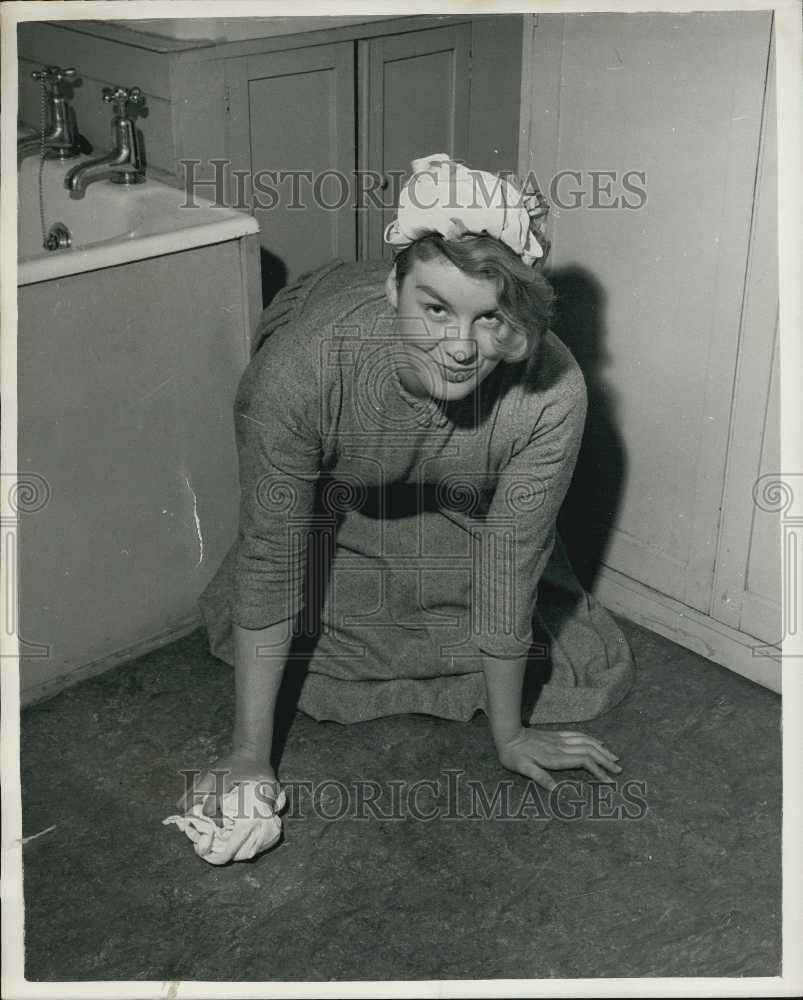 1957 Press Photo Debutante, Ruth Tennyson d&#39;Eyncourt - Historic Images