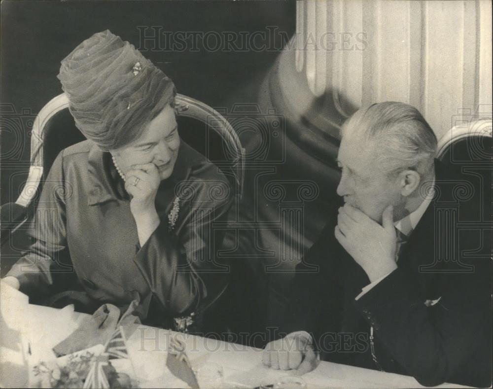 1963 Press Photo Harold MacMillan, Mrs John Diefenbaker - Historic Images