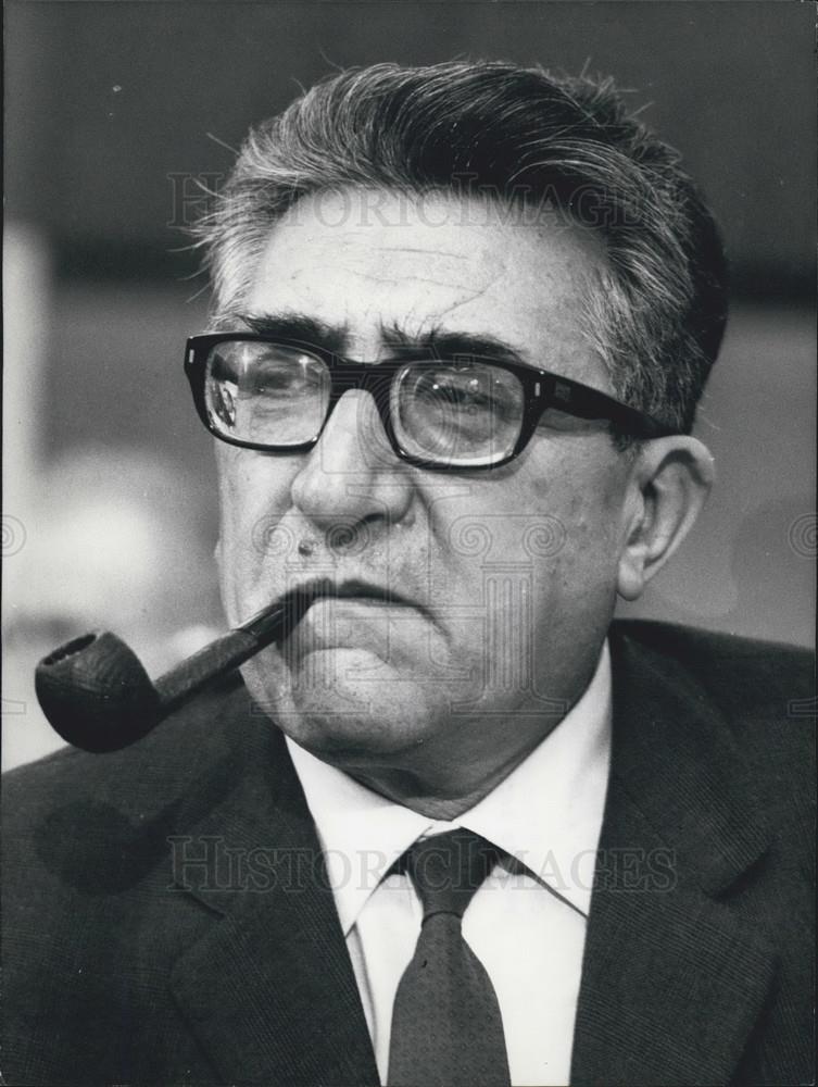 Press Photo Riccardo Lombardi leader of the Sinistra the party's left wing - Historic Images