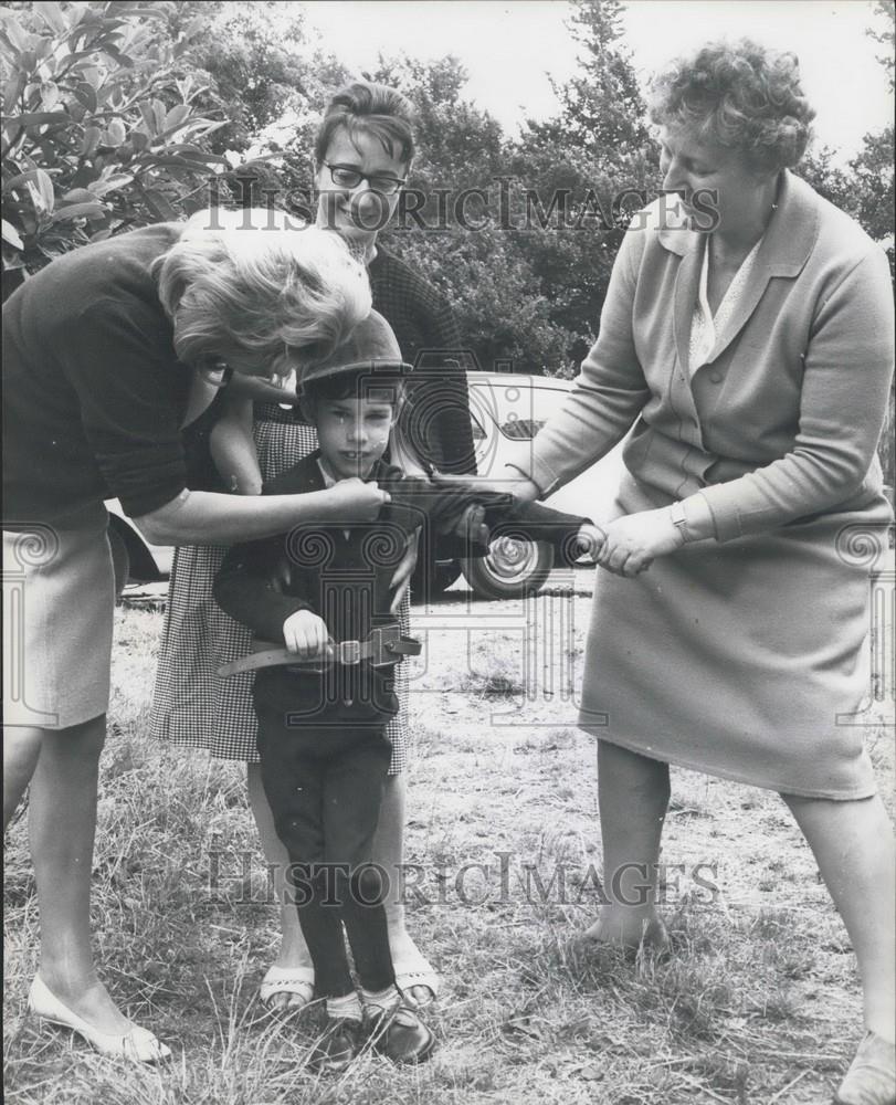 Press Photo Duchess of Norfolk, Miss McClean, Andrew Webb - Historic Images