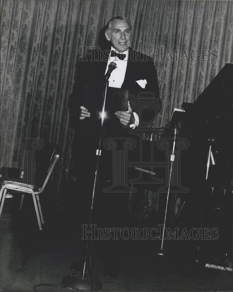 1974 Press Photo Goddard Lieberson receives Richard Rogers Award - Historic Images