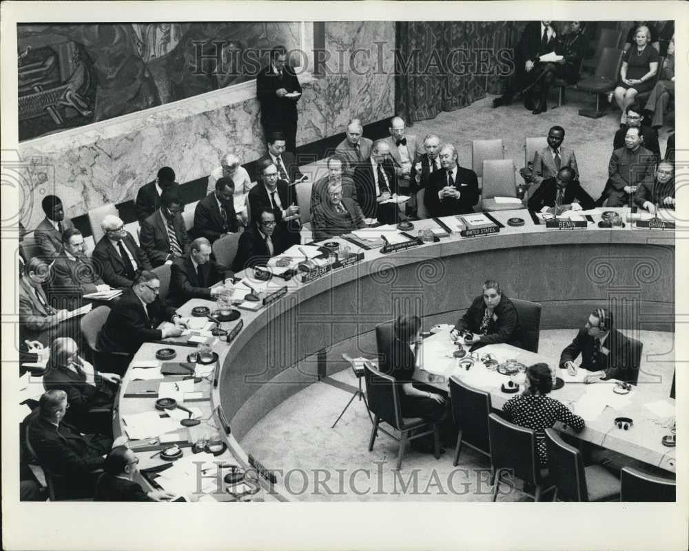 1976 Press Photo UN Security Council Announces Results of Middle East Resolution - Historic Images