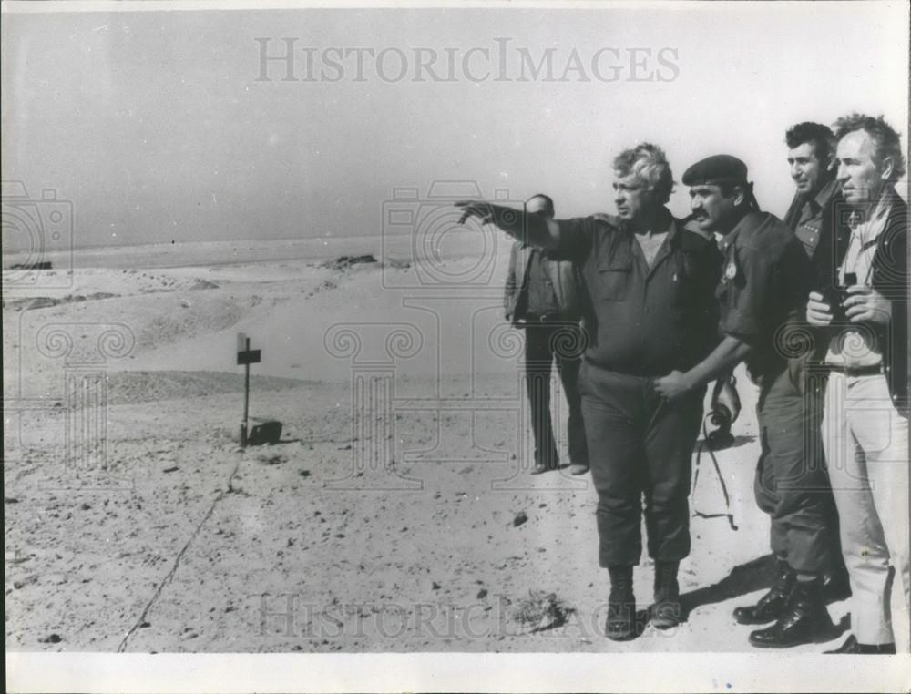 1975 Press Photo Israeli Pullout from Parts of the Sinai - Historic Images