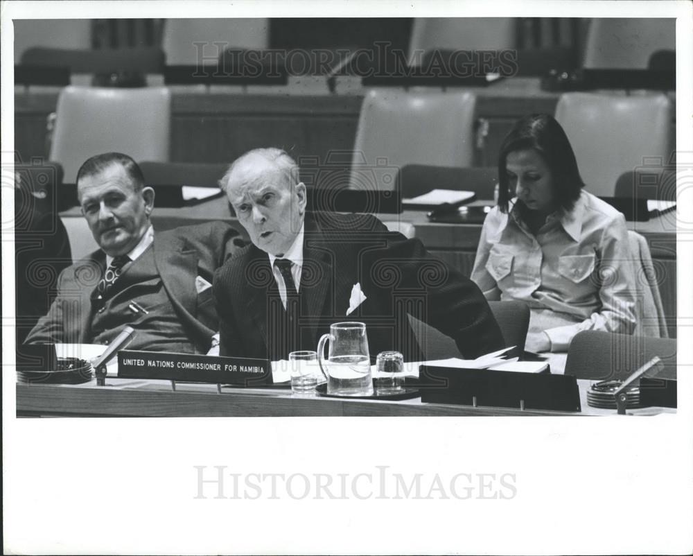 1974 Press Photo Sean McBride, United Nations Commissioner for Nambibia - Historic Images