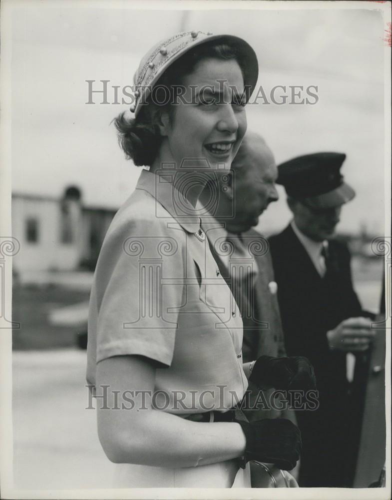 1953 Press Photo Heather Menzies, London Airport - Historic Images