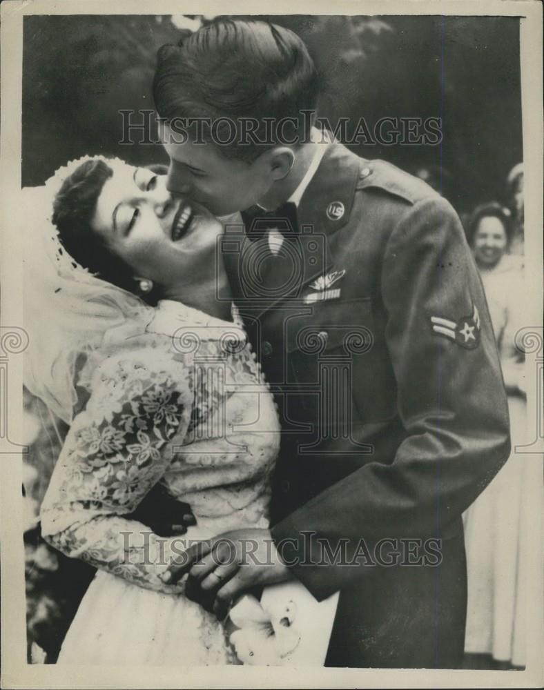 1953 Press Photo Corporal Reis Leming &amp; brideMary Joan Ramsay - Historic Images