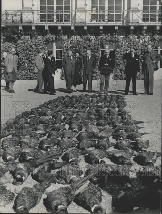 1958 Press Photo President Coty hosts a hunting party for Foreign Diplomats - Historic Images