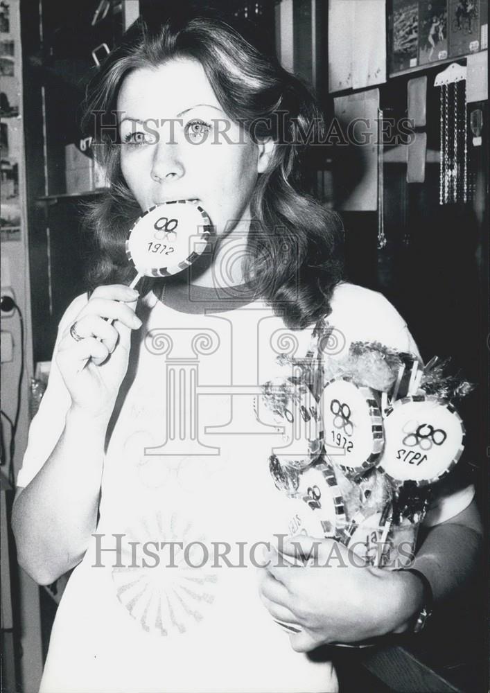 1972 Press Photo 700 souvenirs for the Olympics are already available - Historic Images