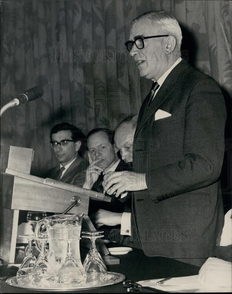 1967 Press Photo Mr. Michael Stewart,Sec of State for economic affairs - Historic Images