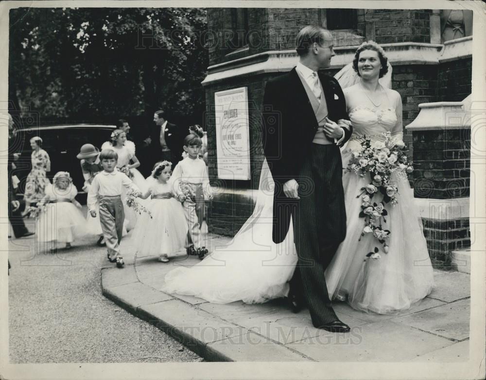 1952 Press Photo Lord Lymington Weds In Brompton - Historic Images