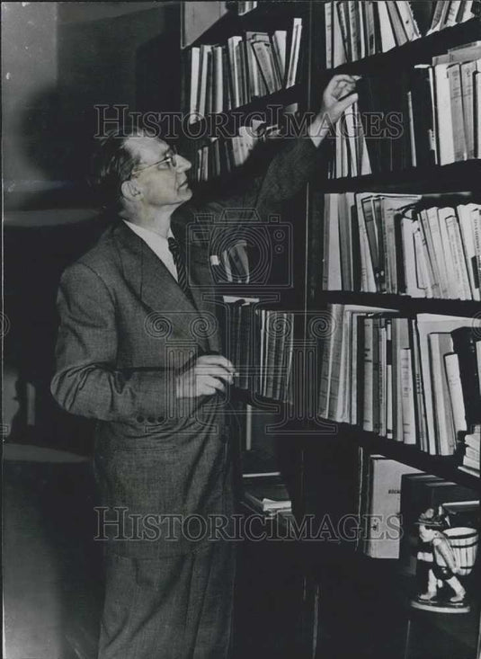 Press Photo Italian Premier Italy Signor De Gasporal Rome Flat Library Books - Historic Images