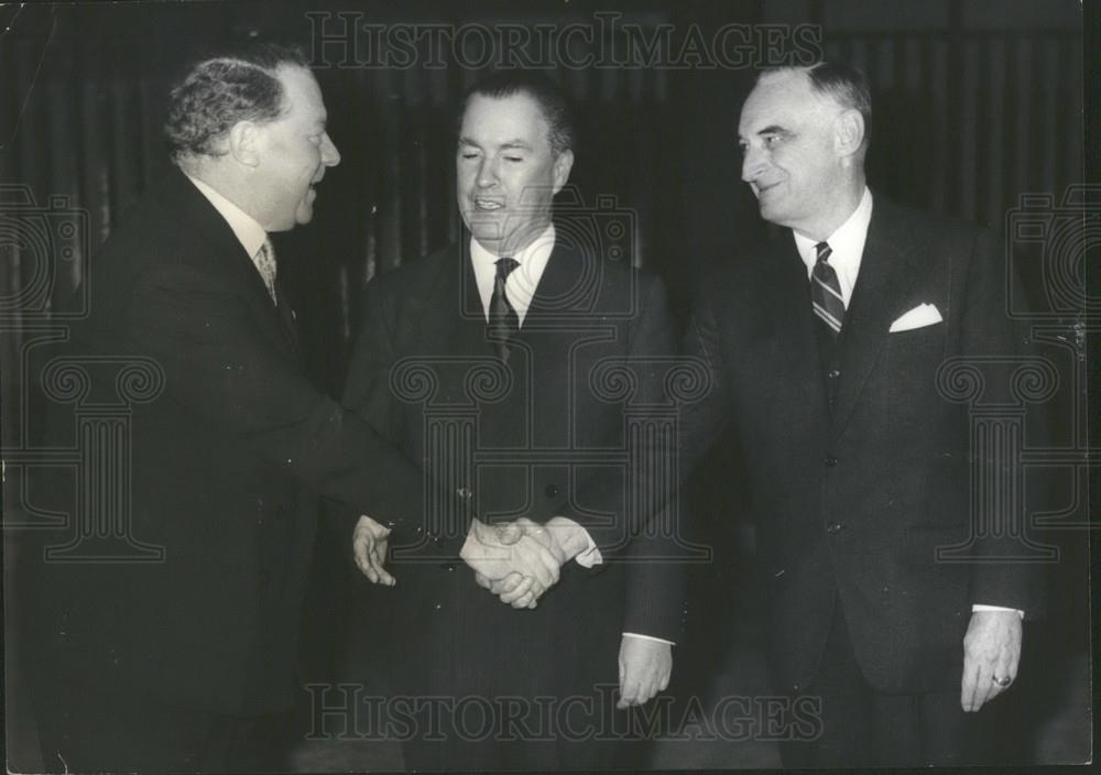 1962 Press Photo Rt. Hon. Hugh T.N. Gaitskell ,Gen Lucius D. Clay,Geof Luster - Historic Images