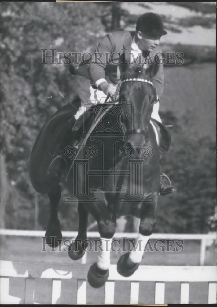 1960 Press Photo Walter Gunther on Eldorado - Historic Images