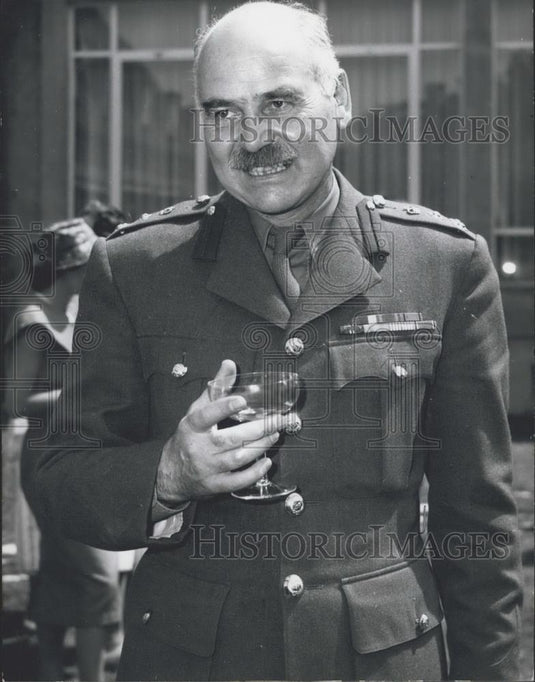 1960 Press Photo Brigade General Packard in France - Historic Images