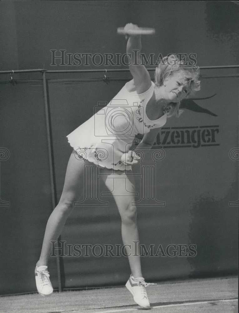 1979 Press Photo Sue Baker Tennis Wimbledon Match Madruga - Historic Images