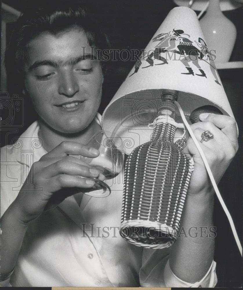 1956 Press Photo a "Brandy-lamp" a novelty decor lamp - Historic Images