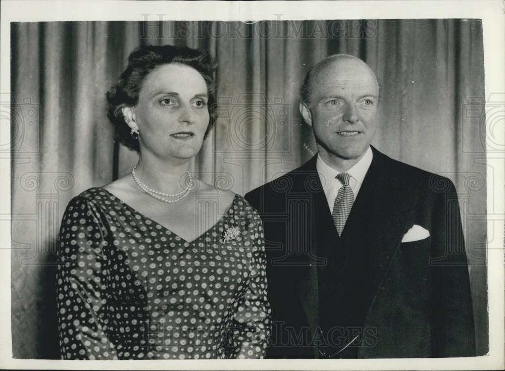 Press Photo1956 British Amb to Washington. Sir Harold Caccia and wife - Historic Images