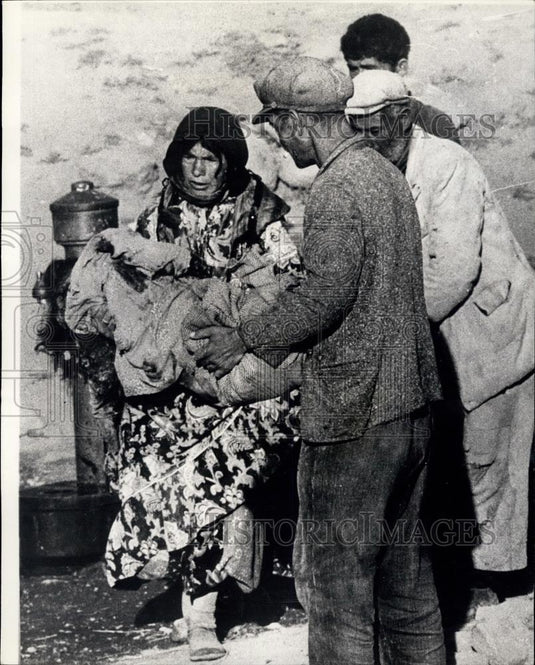 1966 Press Photo Earthquake scenes from Turkey - Historic Images