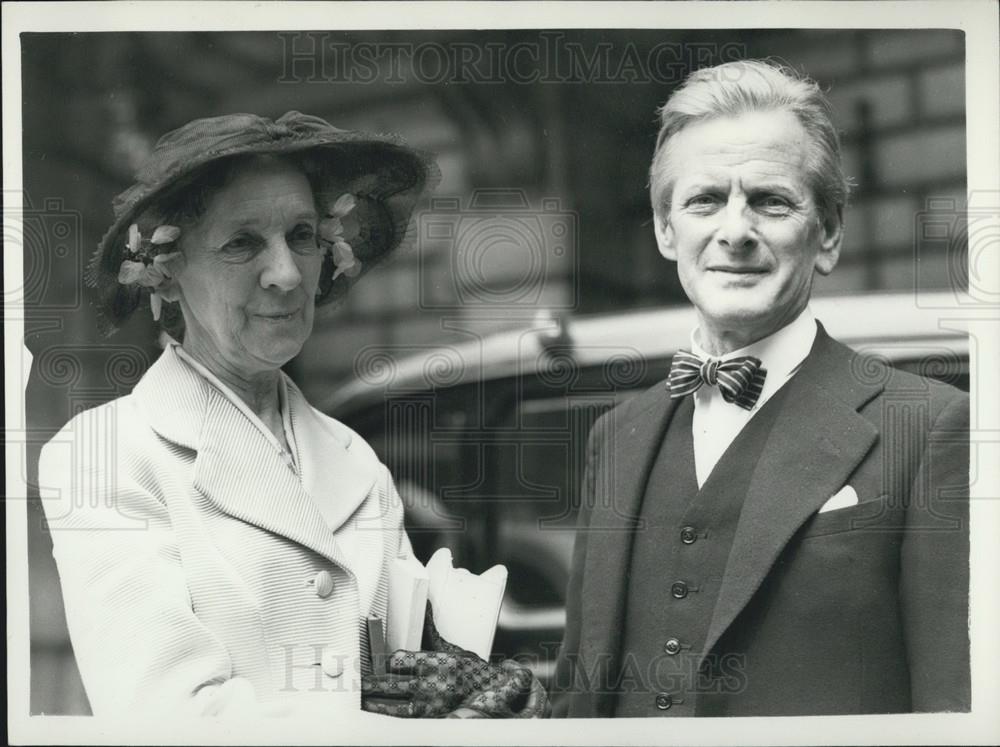 Press Photo Sir Charles Wheeler & Lady Wheeler - Historic Images