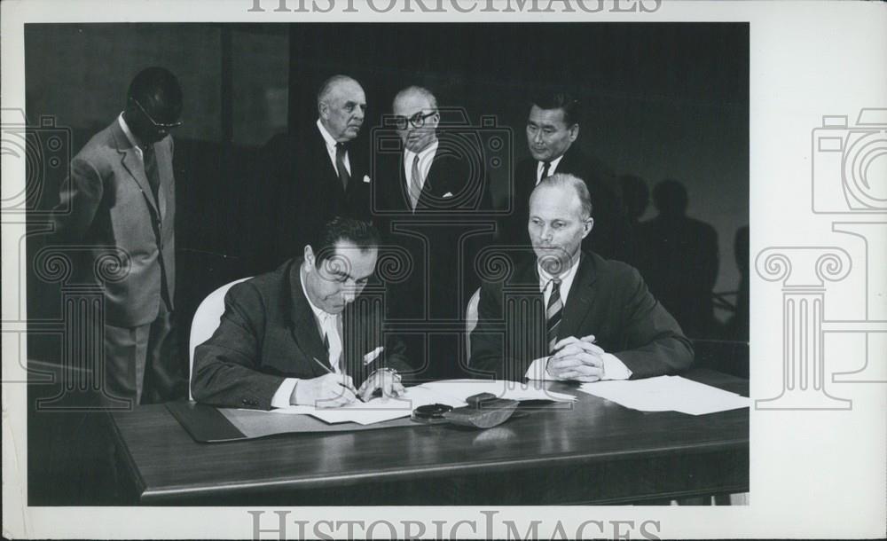 1963 Press Photo Technical Assistance nad United nations Special Fund hope to ra - Historic Images