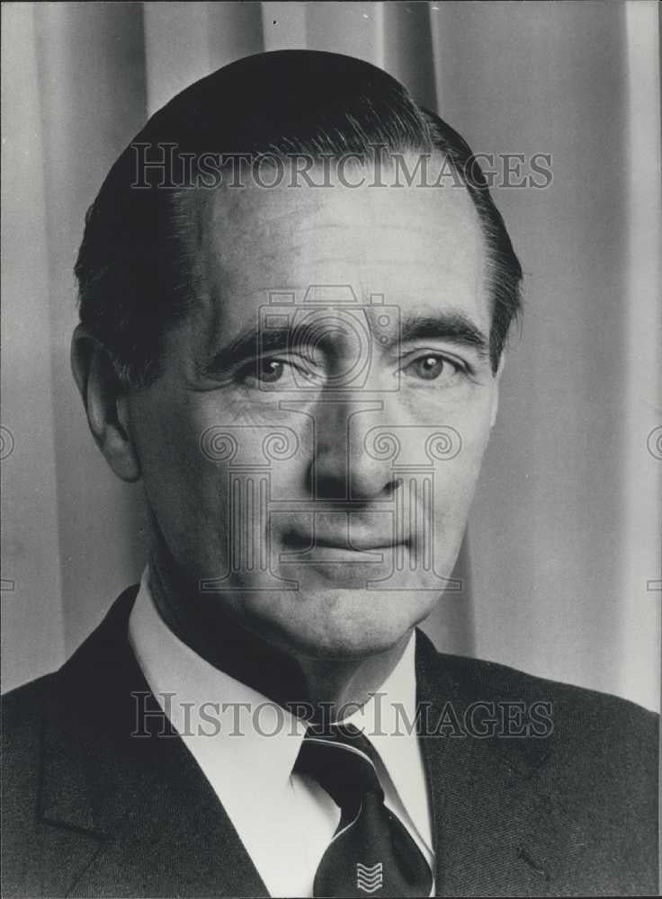 Press Photo European Space Energy Agency General Director Roy Gibson Portrait - Historic Images