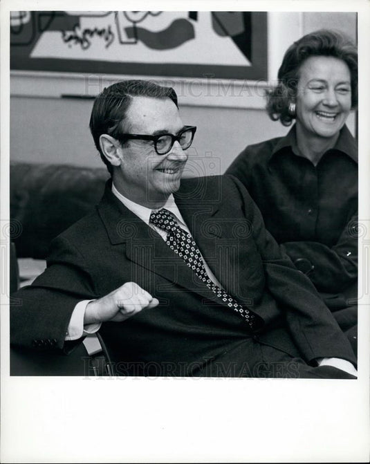 1972 Press Photo Businessmen at Press Conference On Expansion - Historic Images