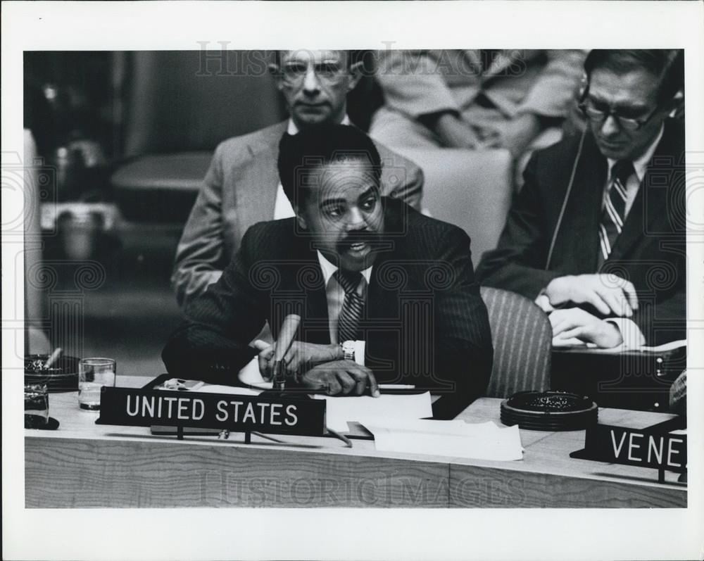 Press Photo Ambassador Donald F. McHenry, UN Security Council - Historic Images