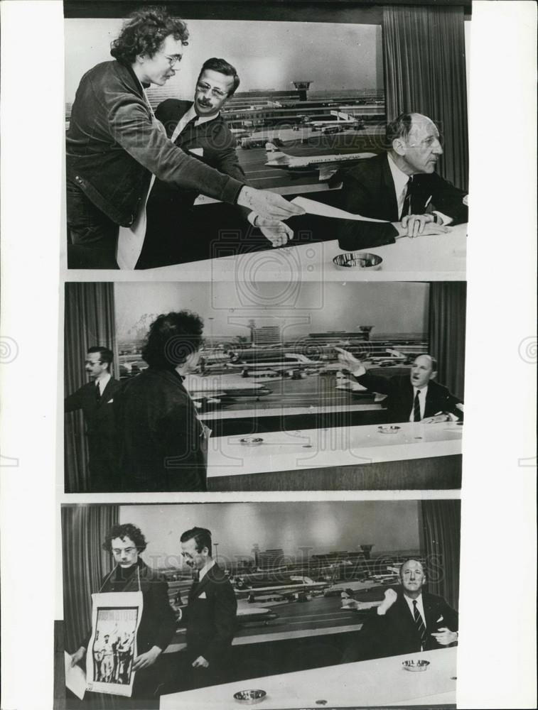 1971 Press Photo Dutch Foreign Minister,Mr Luns and demonstrators - Historic Images